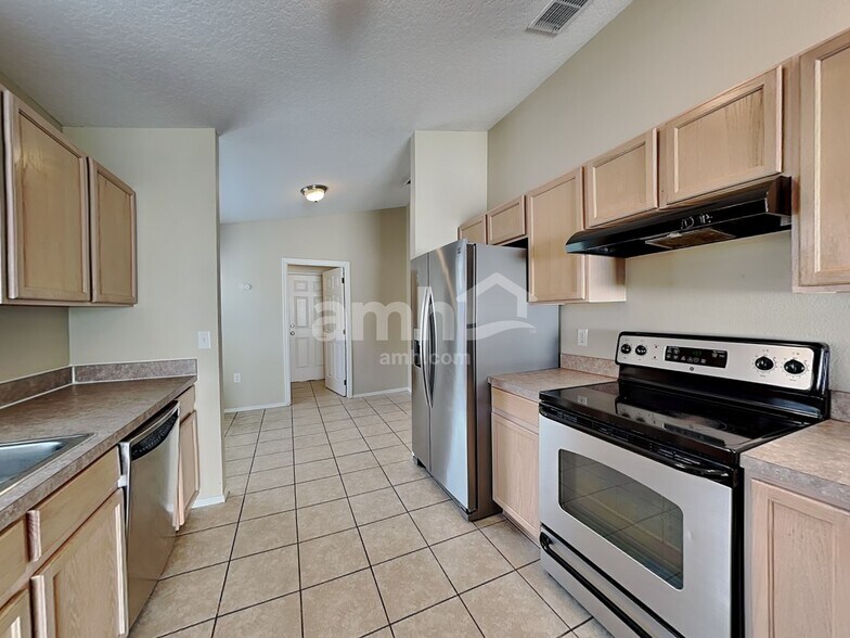 Building Photo - 2325 Ole Hickory Dr