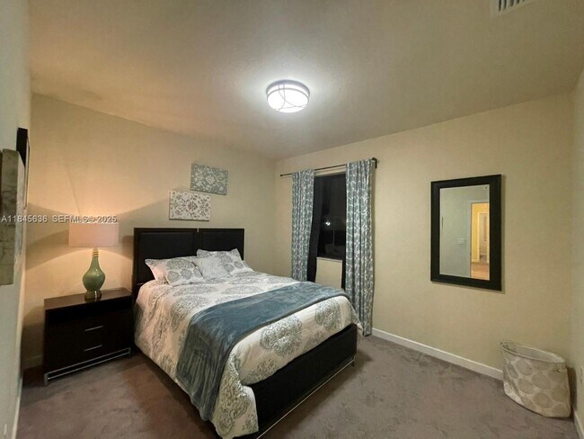 Building Photo - 8878 W 33rd Ave