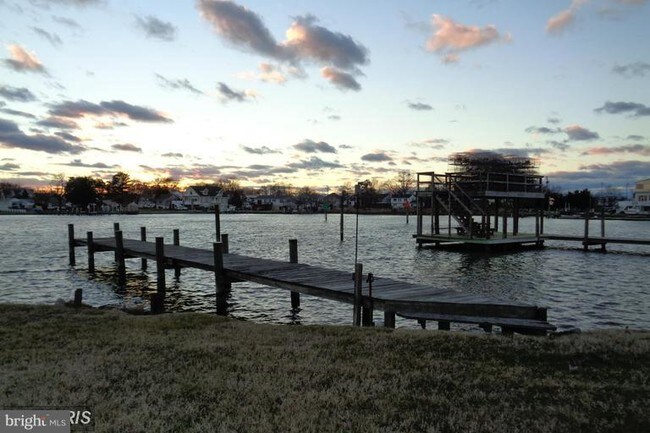 Building Photo - 7823 Denton Ave