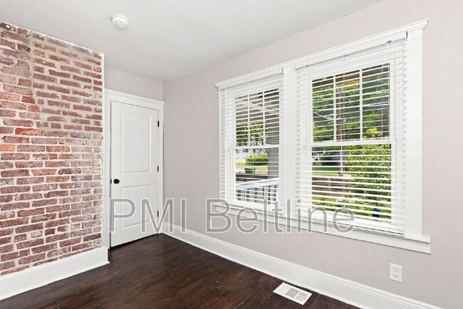 Building Photo - 1164 Sells Ave SW