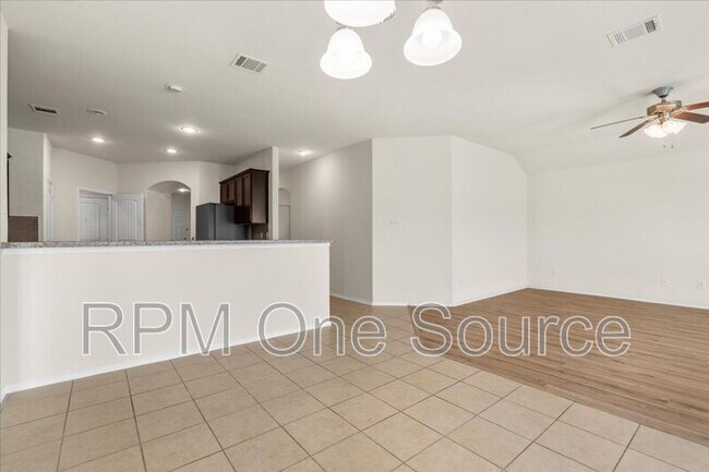 Building Photo - 1729 Park Trails Blvd