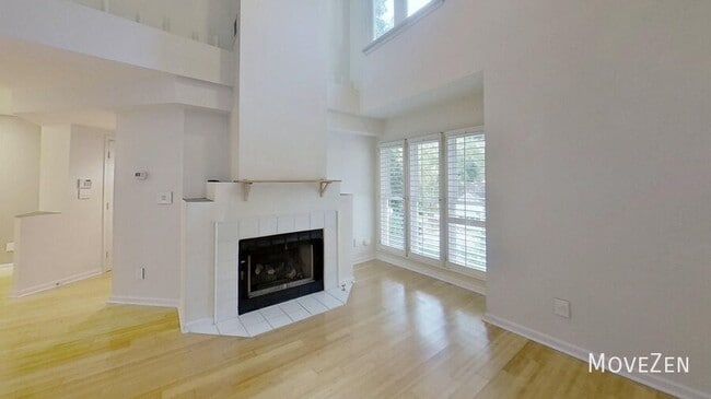 Building Photo - 3813 Carnegie Ln