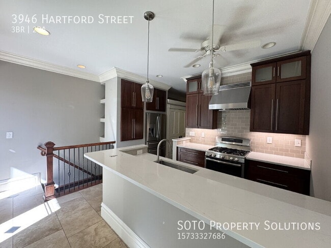 Building Photo - 3946 Hartford St