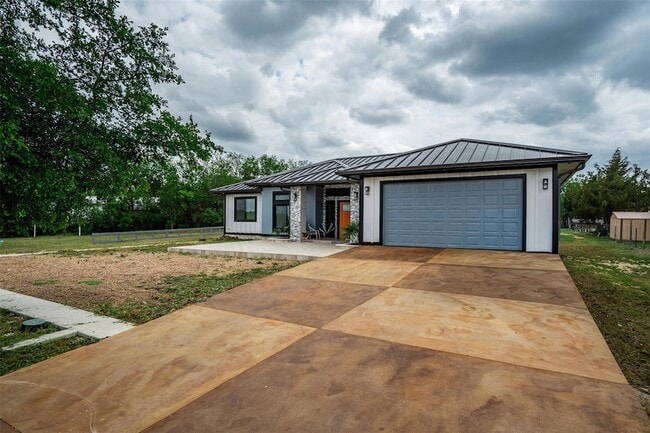 Building Photo - 177 Maldonado Trail