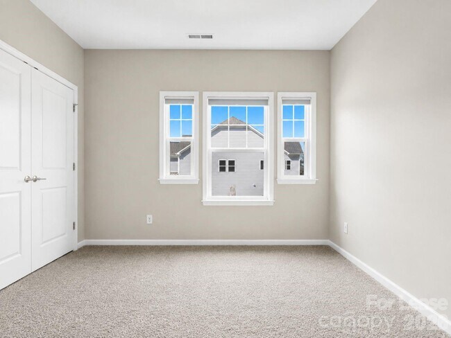 Building Photo - 13204 Chopin Ridge Rd