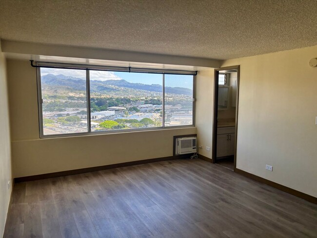 Building Photo - Available Now | Studio, 1 Bath, 1 Assigned...