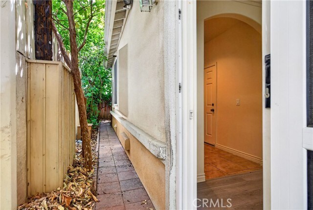 Building Photo - 225 N Alhambra Ave