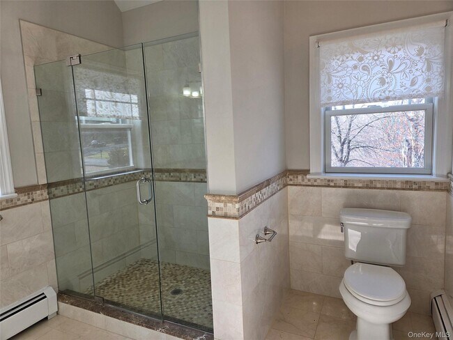 Building Photo - 2 Long Hill Rd