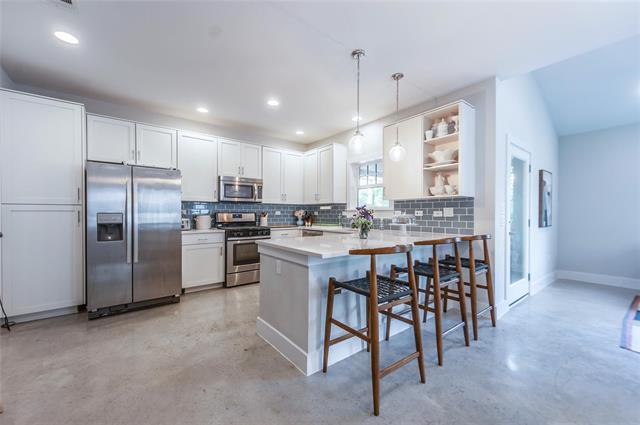 Building Photo - 971 Bassett Pl