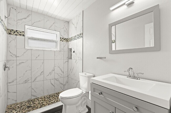 Building Photo - Home For Rent in Fortuna Park WITH A POOL!