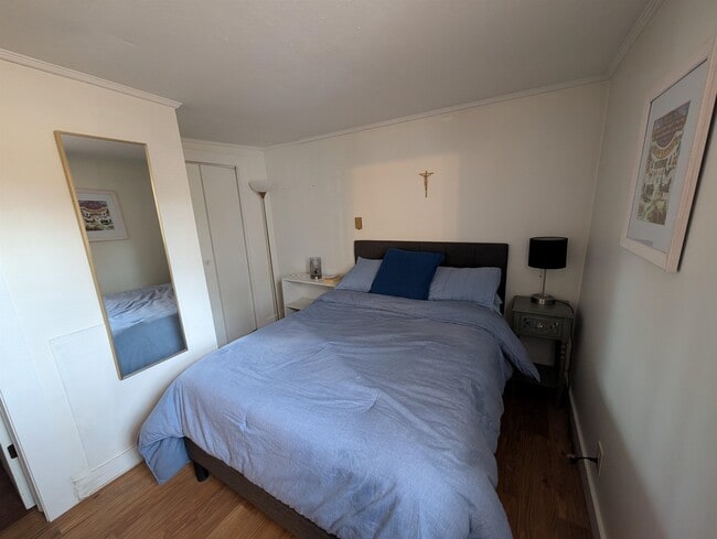 Building Photo - 73 Highland St