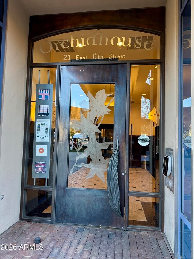 Building Photo - 21 E 6th St