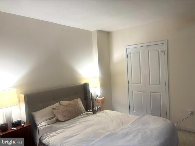 Building Photo - 475 K St NW