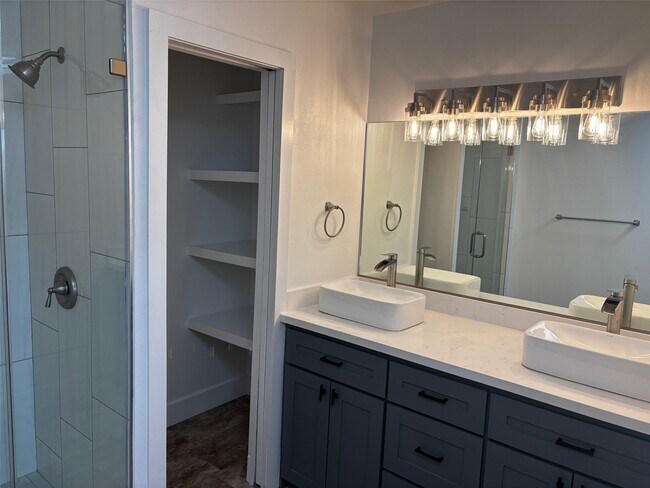 Building Photo - 377 Burke St