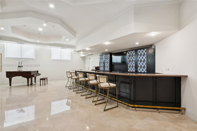 Building Photo - 4600 N Ocean Dr