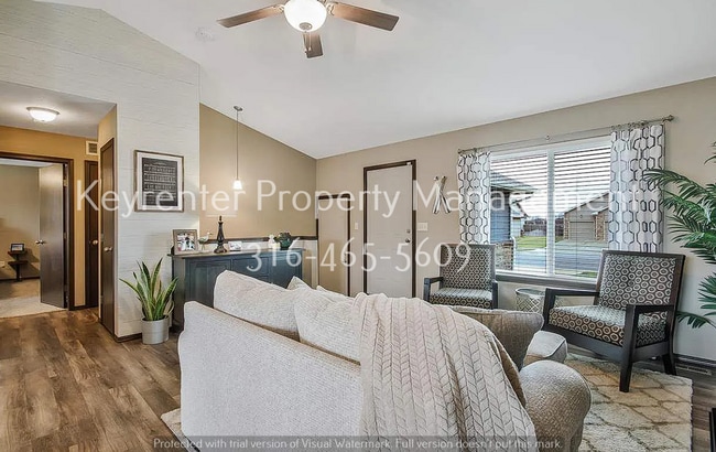 Building Photo - 1470 N Aster Cir