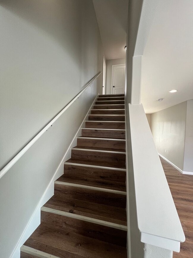 Building Photo - Duplex for rent in Quincy