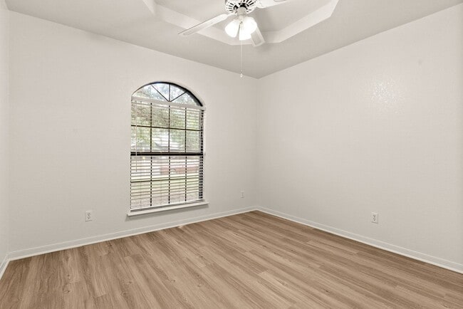 Building Photo - 4707 Browning Dr