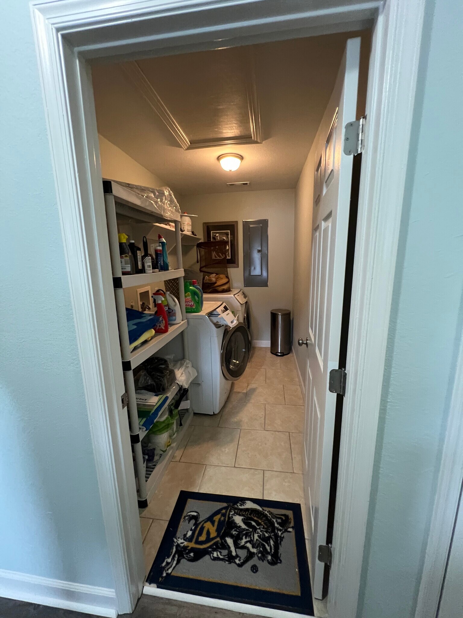 Laundry Room - 9572 6th Bay St