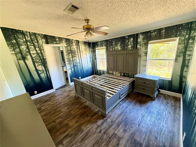 Building Photo - 15275 NE 238th St