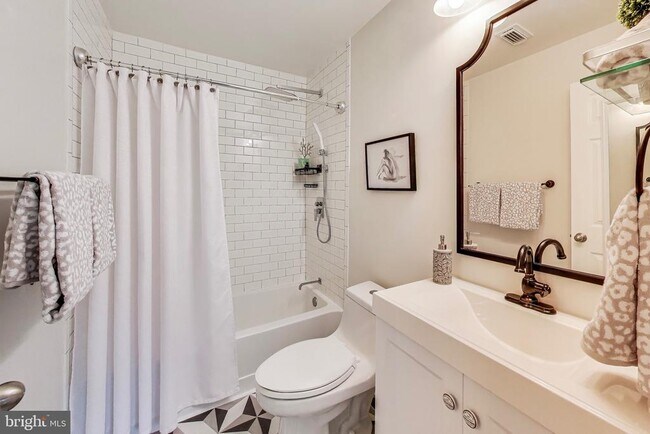 Building Photo - 5821 Inman Park Cir