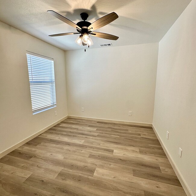 Building Photo - Brand New Build Located In Elm Meadows!