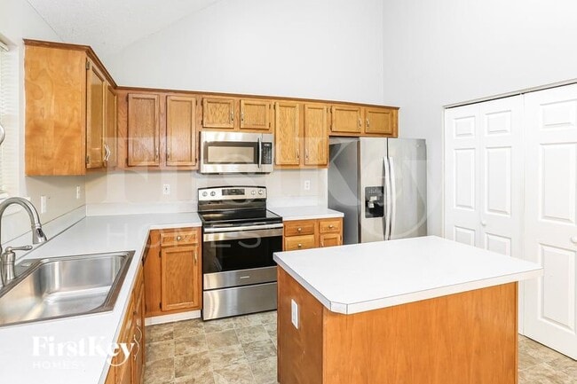 Building Photo - 3380 Chadbury Dr NW