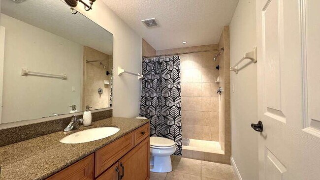 Building Photo - 1425 Ocean Shore Blvd