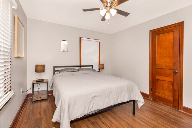 Building Photo - 2806 Union Dr NW