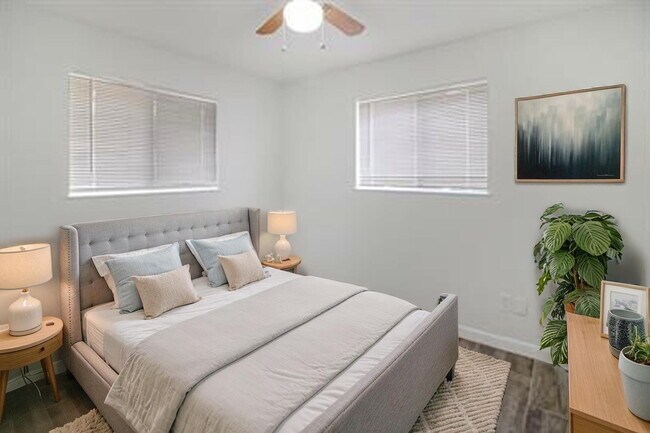 Building Photo - "Charming 3-Bed, 2-Bath Home in McAllen – Spacious 1,300 Sq. Ft. Gem on East Vine Avenue!"