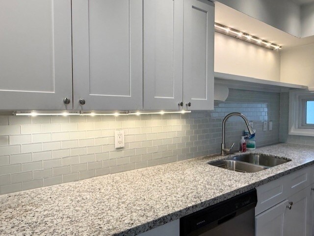 Building Photo - 8211 Katy Fwy