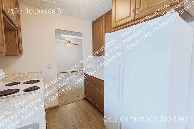 Building Photo - 7130 Holdrege St