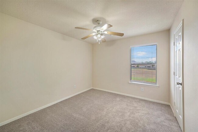 Building Photo - 19326 Camellia Knoll Trail