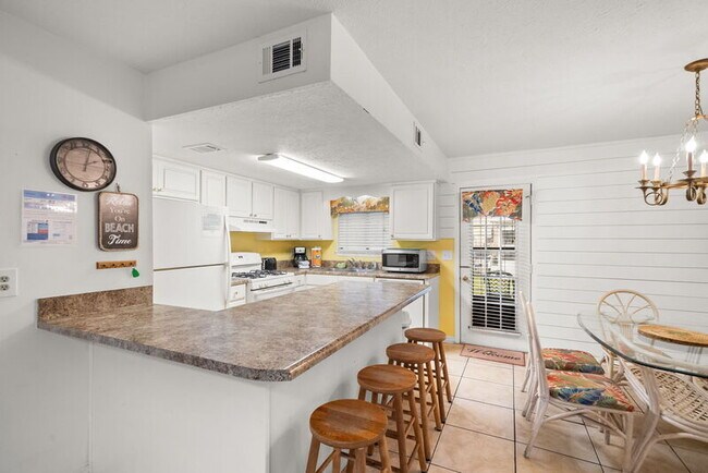 Building Photo - 133 W Leslie Ln