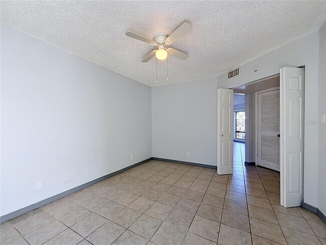 Building Photo - 2636 Lemon Tree Ln