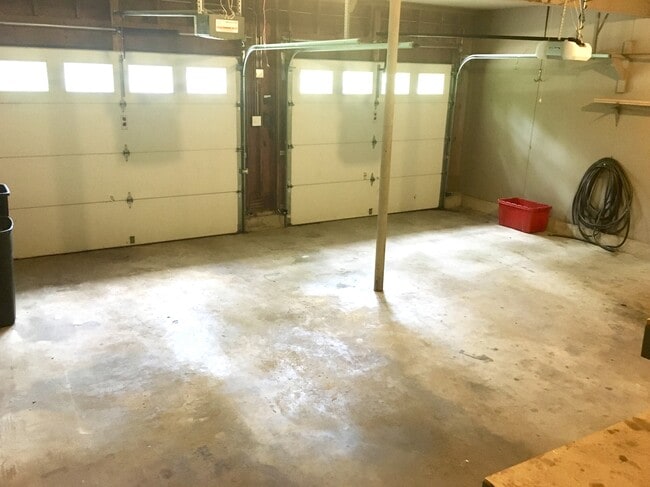 Building Photo - 761 Cynthia Dr