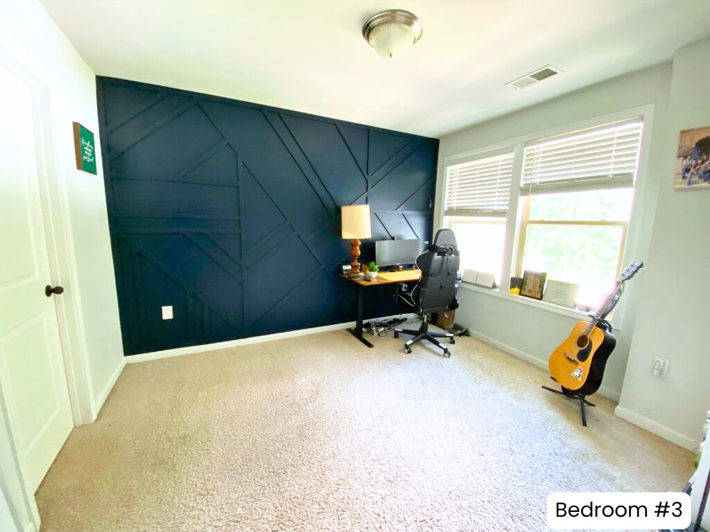 Building Photo - 1005 Longitude Dr
