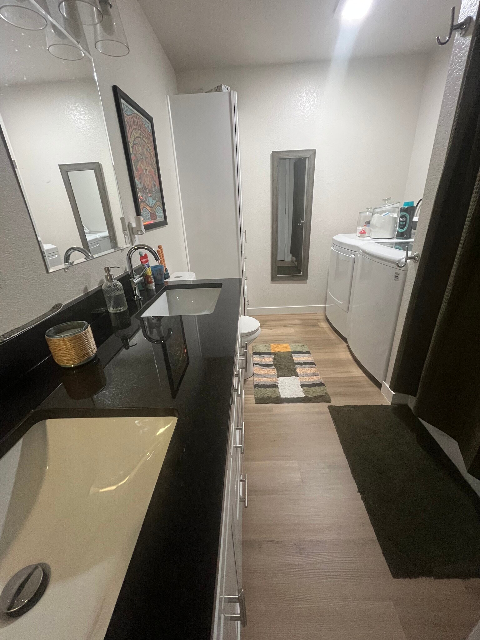 Bathroom 2 - 1338 E 7th St