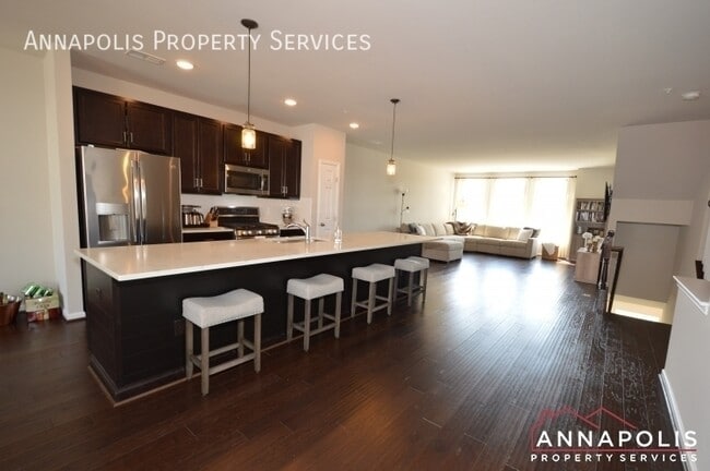 Building Photo - 529 Leftwich Ln