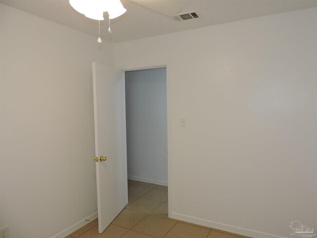 Building Photo - 6611 Bellview Pines Pl