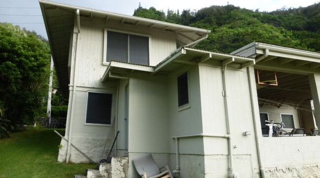 Building Photo - 3112 Alani Dr