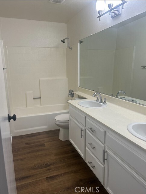 Building Photo - 14448 Benefit St