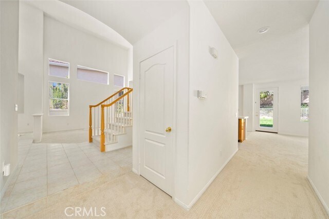 Building Photo - 17 Camarin St