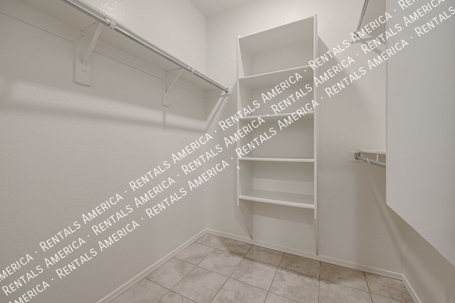 Building Photo - 36506 W San Sisto Ave