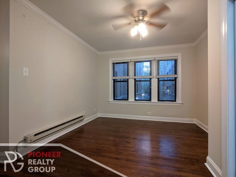 Building Photo - 837 W Cornelia Ave