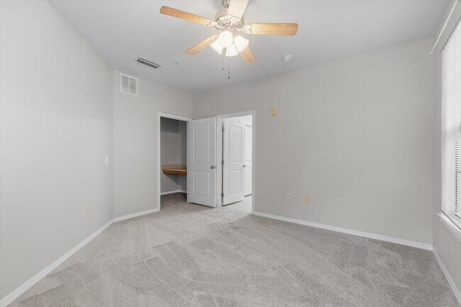 Building Photo - Gated Bartram Park Condo