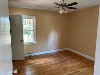 Building Photo - 212 Fairway Dr