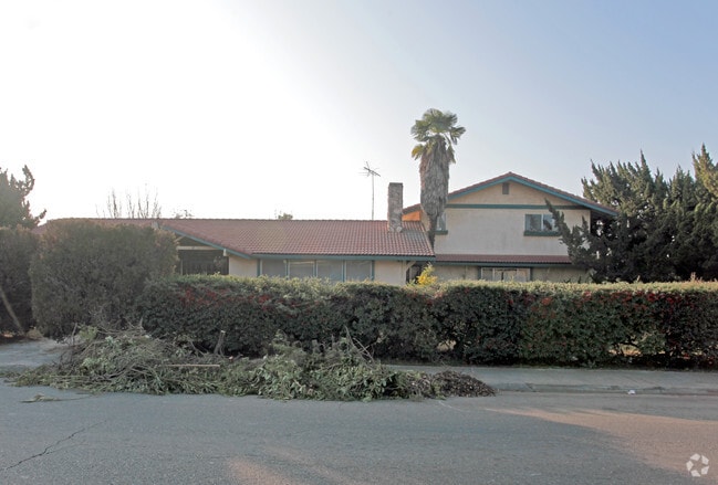 Building Photo - 1948 Evans Rd