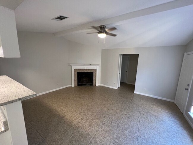 Building Photo - 503 Cutty Trail