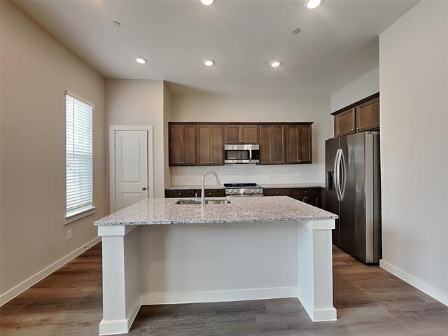 Building Photo - 1029 Fallgate Dr